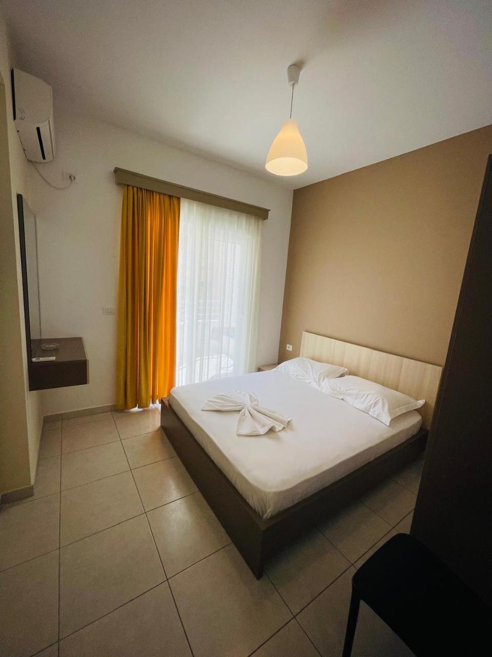 Eliona Apartments Sarande Exterior photo