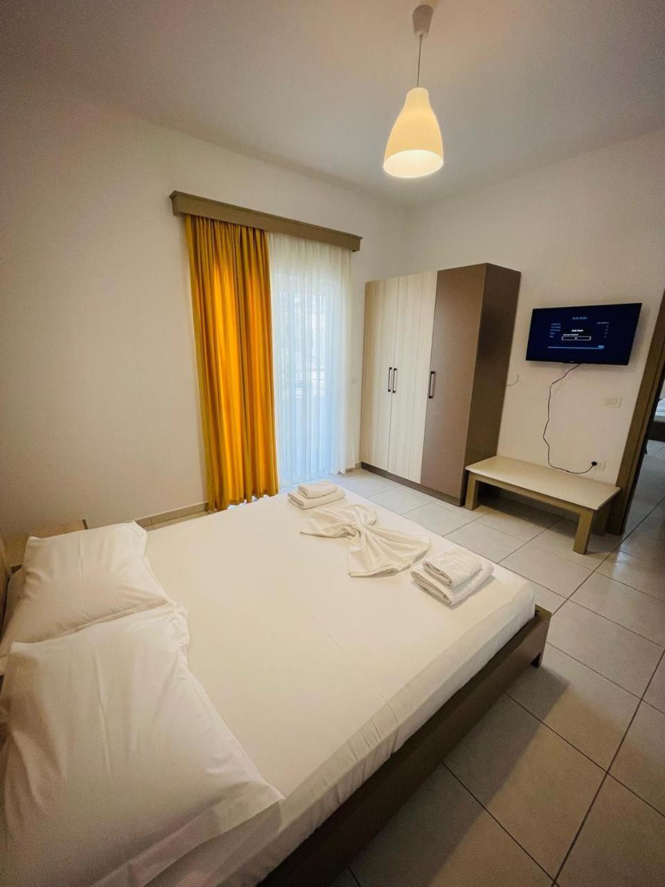Eliona Apartments Sarande Exterior photo