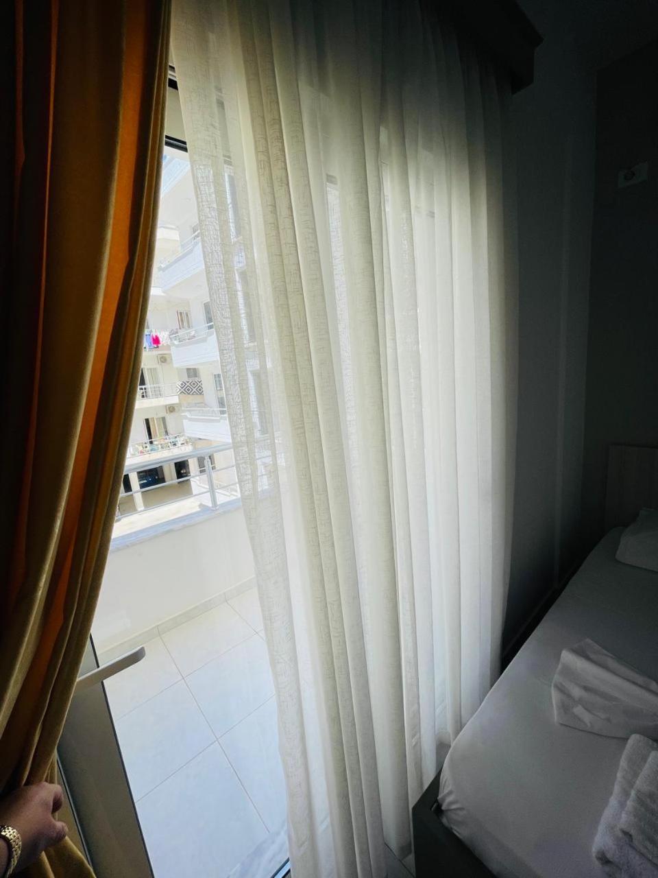 Eliona Apartments Sarande Exterior photo