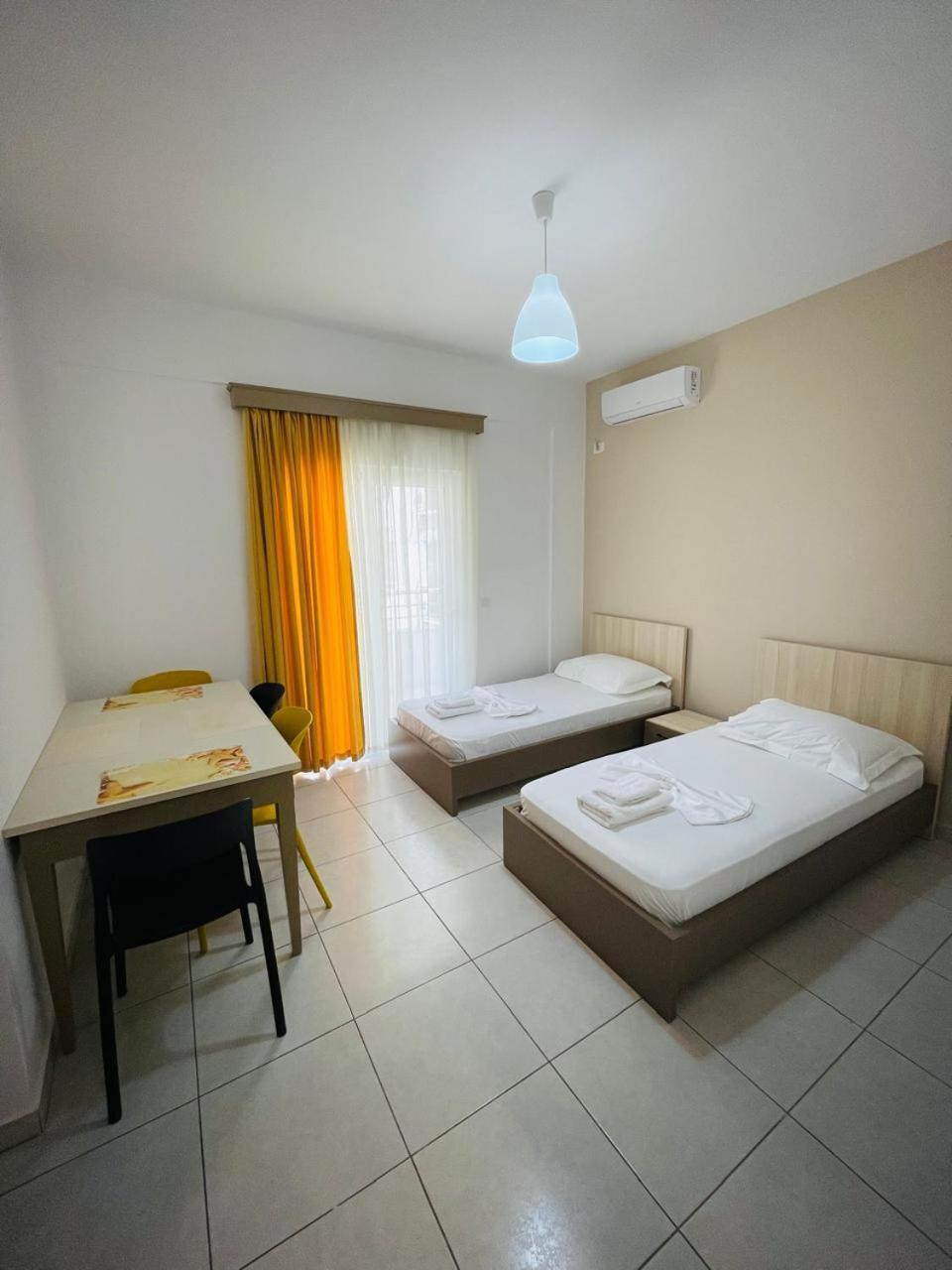 Eliona Apartments Sarande Exterior photo