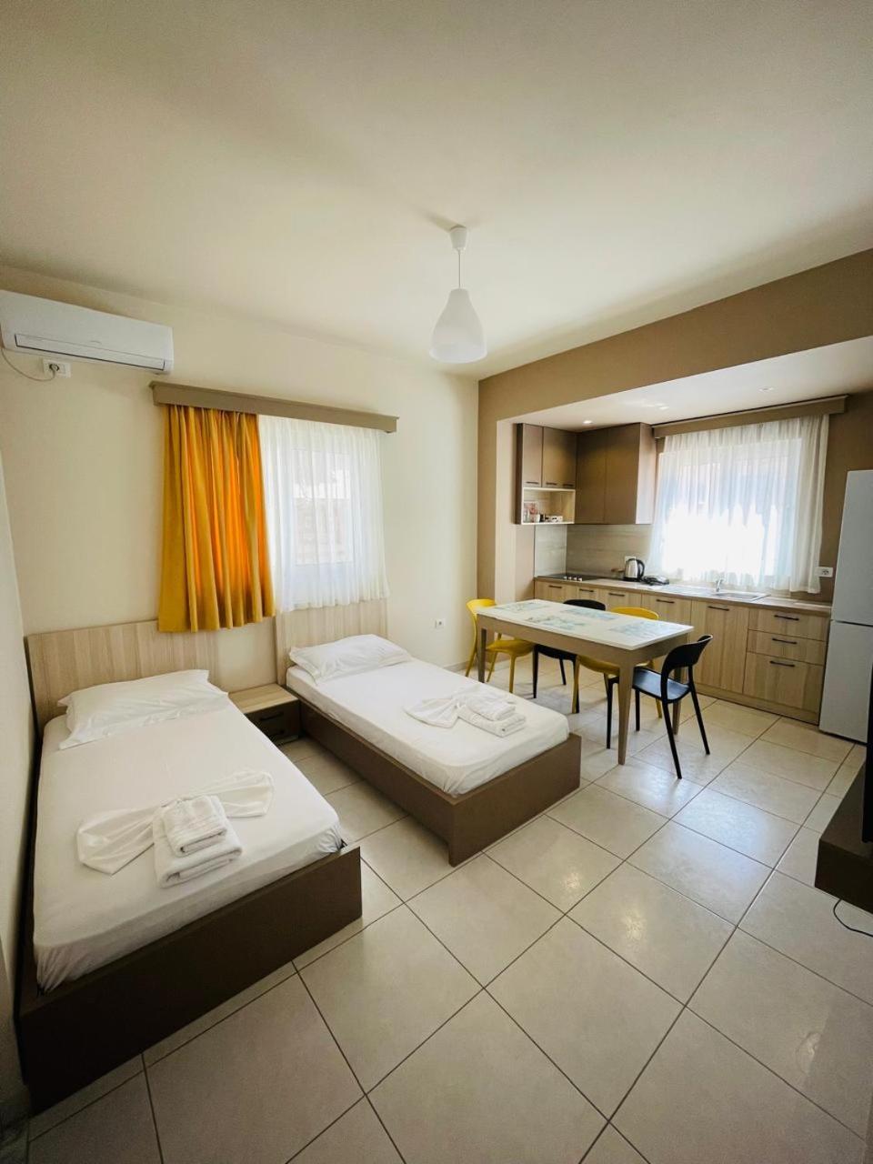 Eliona Apartments Sarande Exterior photo