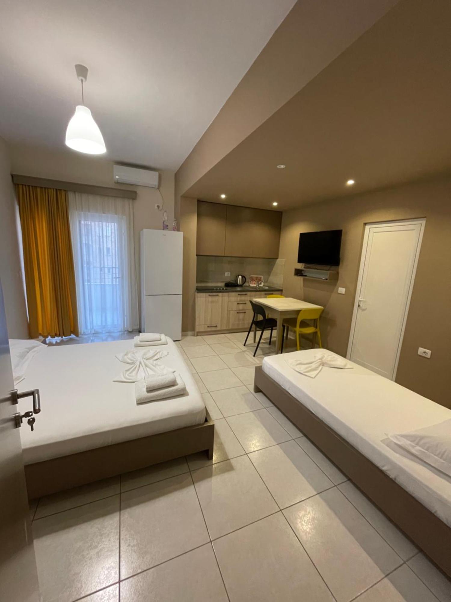 Eliona Apartments Sarande Exterior photo
